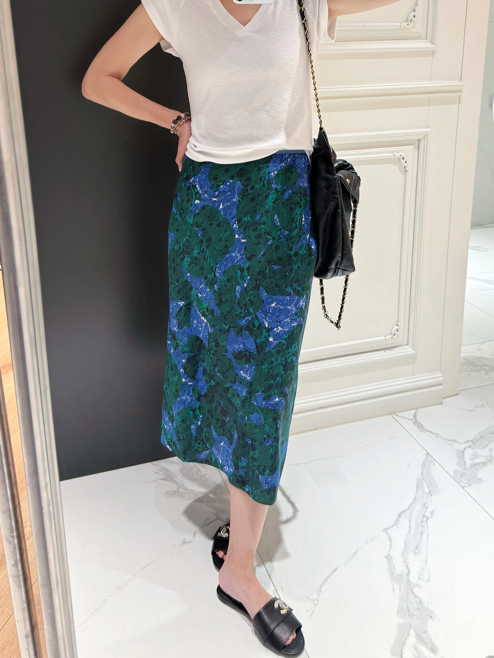 

Ele Silk Midi Skirt with Elastic Waist for Commuting High Waist Straight Cut Summer Faion Ladies' Premium Feel Painting...
