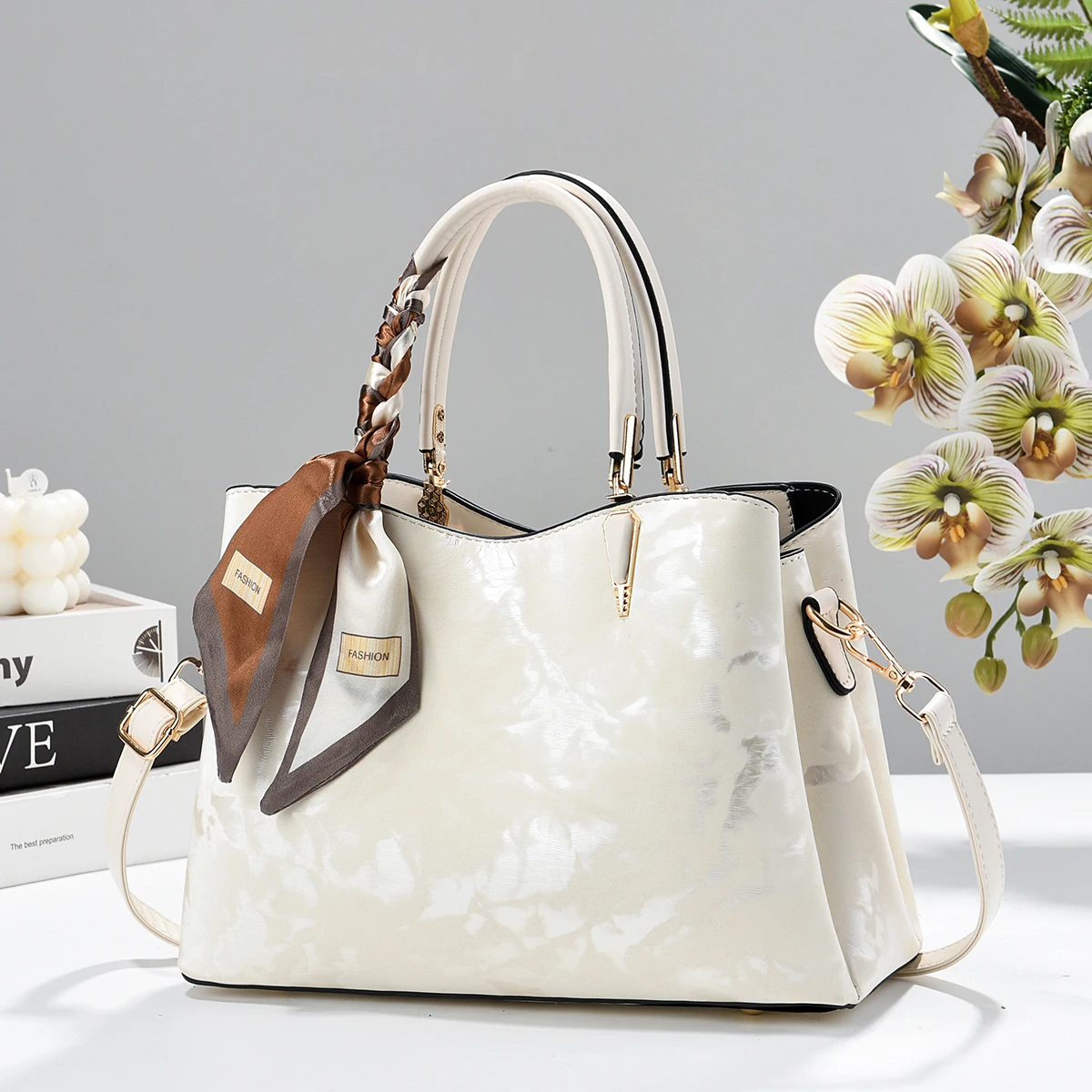 A98418 Casual Shoulder Bag PU Leather Zipper Closure Multifunctional Women's Bag Soft Medium Size for Daily Use