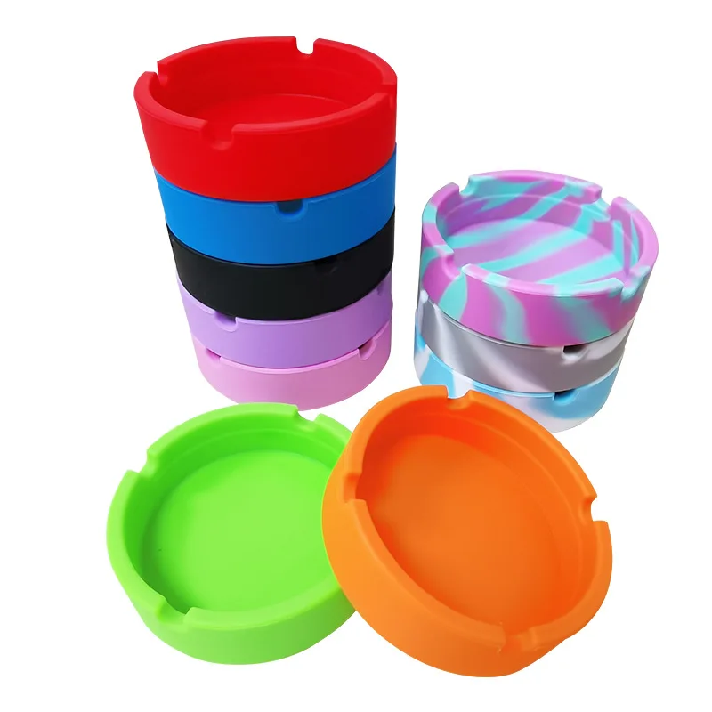 Eco-Friendly Silicone Soft Round Ashtray Ash Tray Case Luminous Portable Fluorescent Anti-Scalding Cigarette Holder