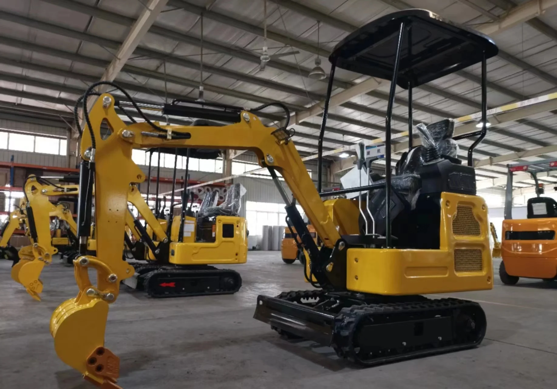 Piccoli escavatori cingolati per attrezzature da costruzione con componenti affidabili del cuscinetto del motore della pompa del motore