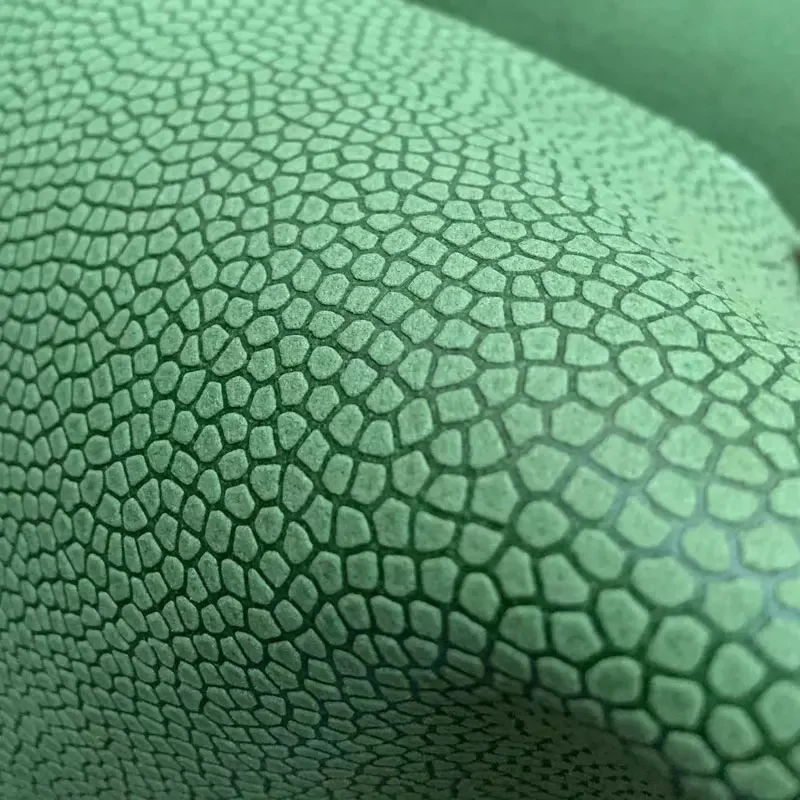 

1.6mm Thickness Embossed Microfiber Synthetic Leather Materials