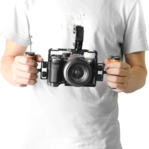 Imagen 2 del producto Para Sony A7M4 M3 R3R2 R5 A7IV/III/A1Camera Cage rig con ranura Arca Swiss 1/4 ""3/8"" tornillo para soporte de disparo Vertical Horizontal