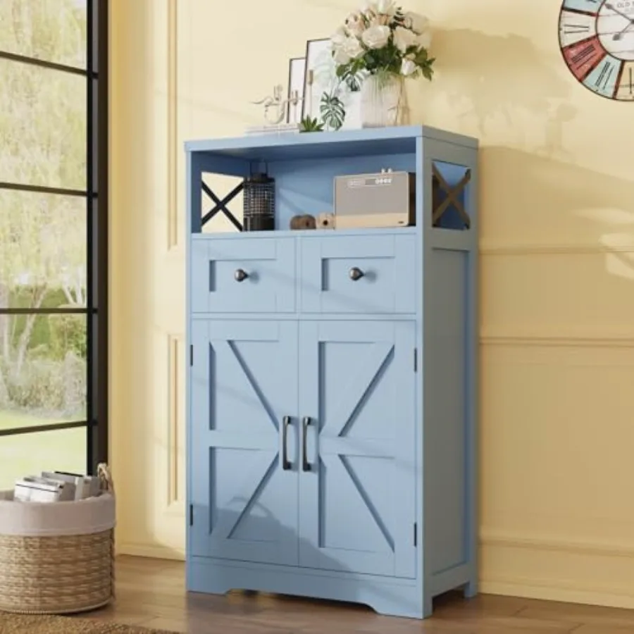 

Светло-голубой шкаф для хранения в стиле фермерского дома с дверцами-складками и выдвижными ящиками, отдельно стоящий кухонный шкаф-буфет для кухни
