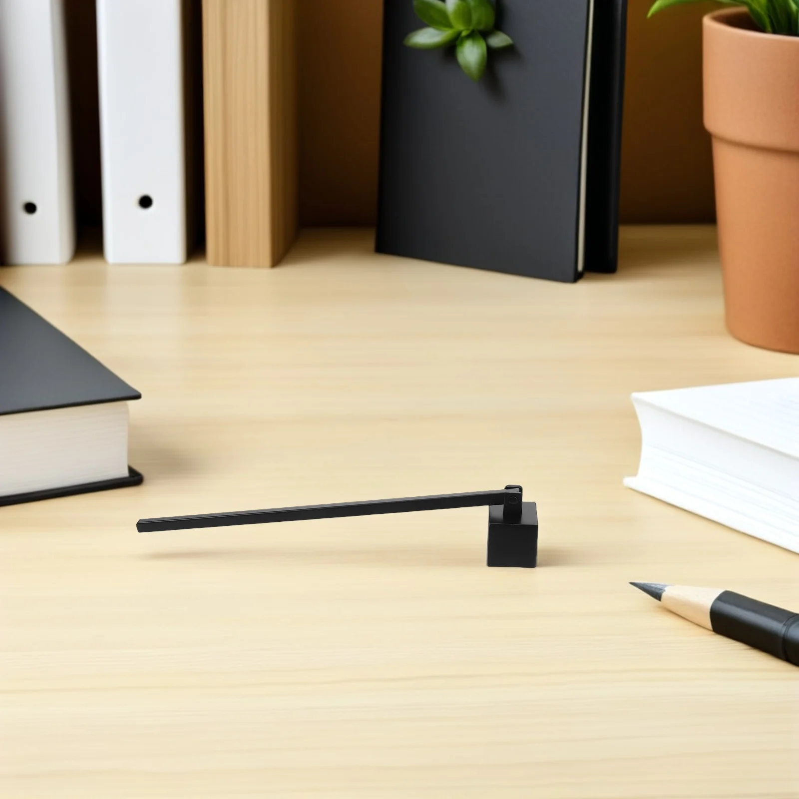 Snuffer Floral Tool Stainless Steel Long Handle Flame Extinguisher Rust-Resistant Decorative Home Addition Gift