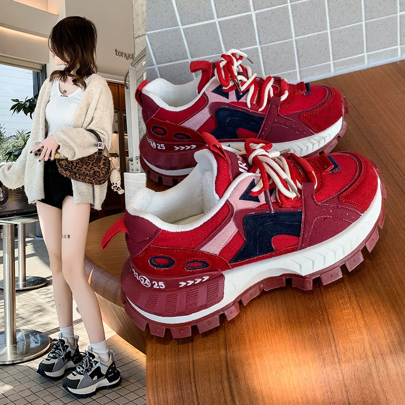 2026 new comfortable and fashionable spring new thick soled shoes for women, sports shoes