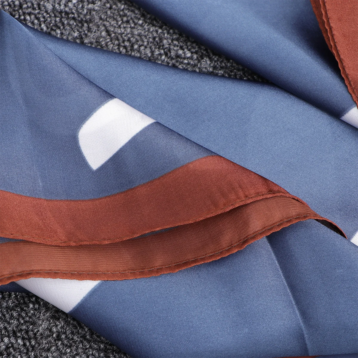 

1 шт. женский платок премиум-класса из искусственного шелка, гладкая ткань, элегантный принт, офисная бандана, шарфы на шею стюардессы