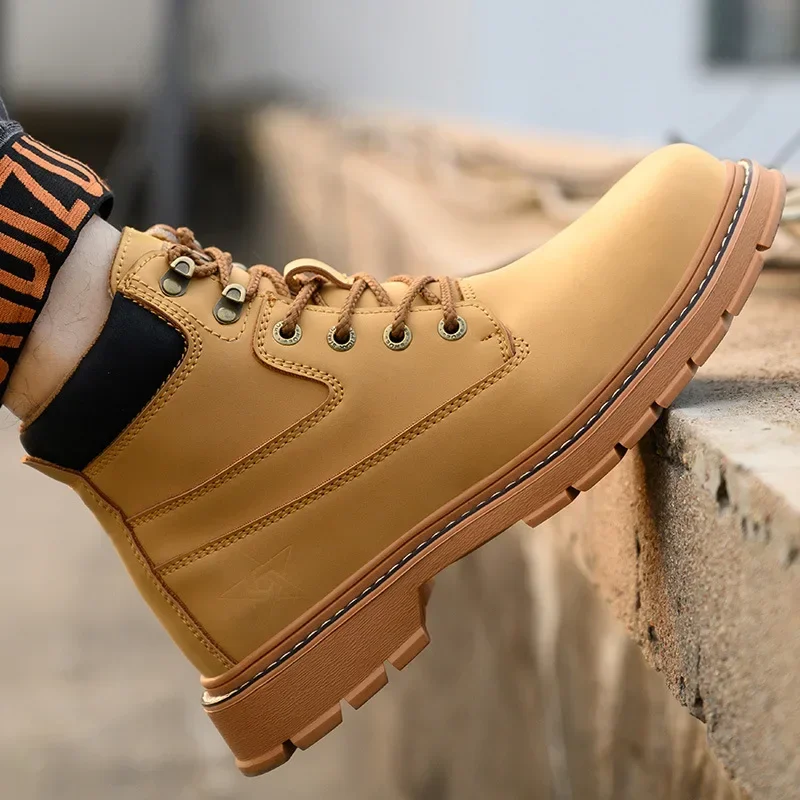 Poly Urethane High-top Anti-smashing and Anti-piercing Work Shoes Safety Shoes Are Issued One By One