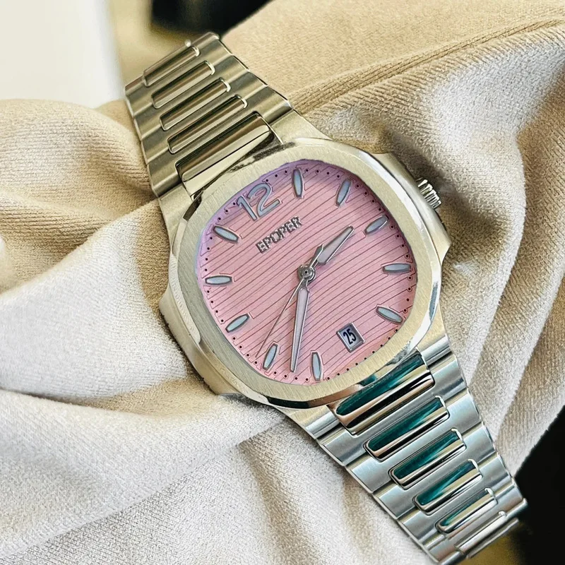 Fashion Light Niche Women's Watch Workplace Popular Large Dial 3 Needle With Calendar Casual Waterproof Couples Wristwatch 2026