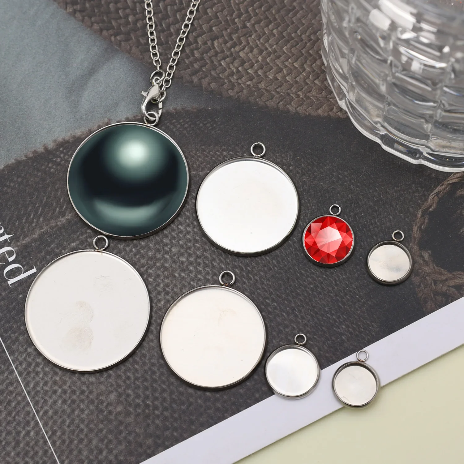 50/5 قطعة الفولاذ المقاوم للصدأ كابوشون النقش إعدادات 10-30 مللي متر المعلقات Charms قاعدة Diy بها بنفسك مجوهرات قلادة أساور صنع