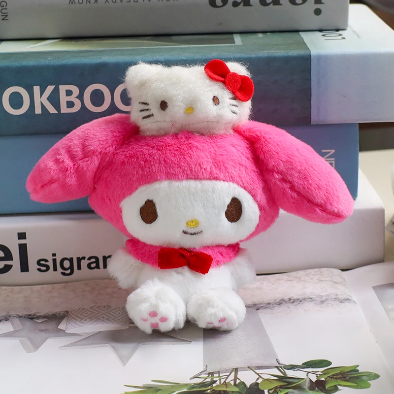 Ciondoli in peluche Sanrio 50th Anniversary Kuromi Ciondoli in peluche Cute My Melody Cinnamoroll Peluche Doll Charm Bag Appendini Portachiavi Regalo