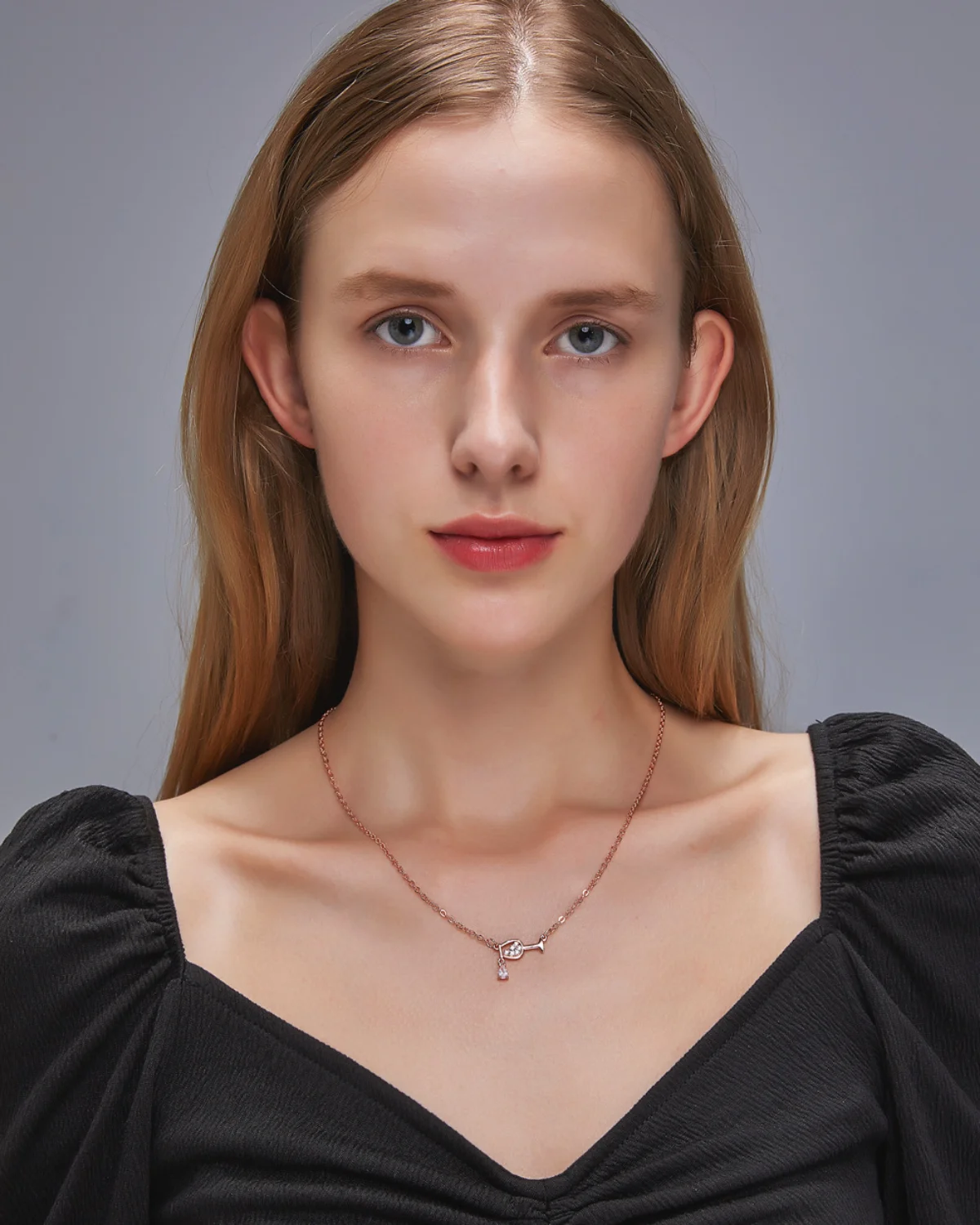 Personality Goblet Necklace Temperament Zircon Lady Love Red Wine Bottle Cup Pendant Clavicle Chain Cheap Bulk Wholesale Jewelry