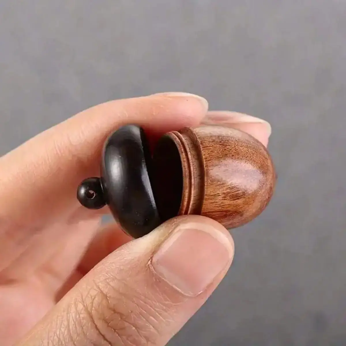 【Hot sales】Ebony acorns can be unscrewed. Hazelnut DIY jewelry pendant, key chain, car decoration, solid wood medicine box