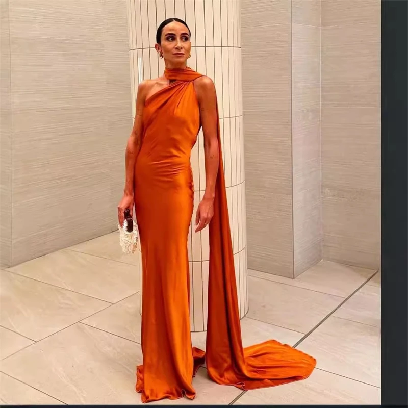 Elegant ผู้หญิงริบบิ้นยาวซาตินชุดปาร์ตี้ Halter Backless หญิงชุด 2025 ฤดูร้อน Lady ชุดราตรี