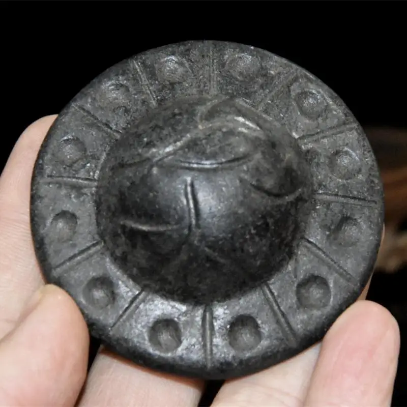 

Hongshan Culture Archaize Black Iron Meteorite Alien Spaceship Small Statue Pendant Mascot Carved Statue Collection Decoration