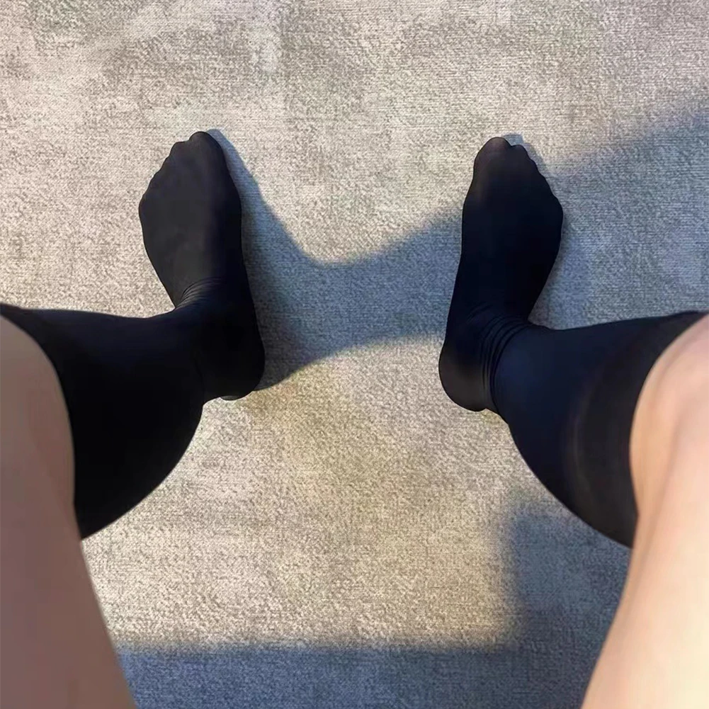 

Чулки, мужские носки, повседневные темно-синие нейлоновые масляные носки выше икры, прозрачные, блестящие, эластичные, черные, дышащие, удобные