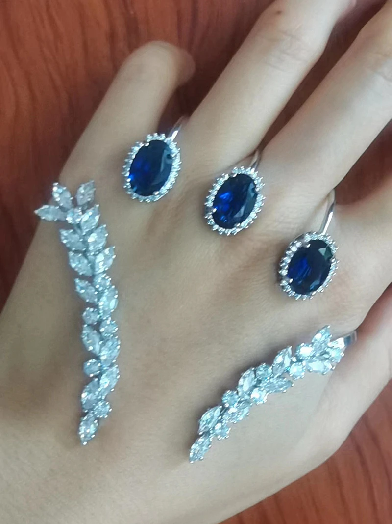 Luxury Sapphire Blue Color CZ Zircon One Piece Bracelet Palm Cross Finger for Women Banquet Wedding Jewelry Gold Plated Handlet