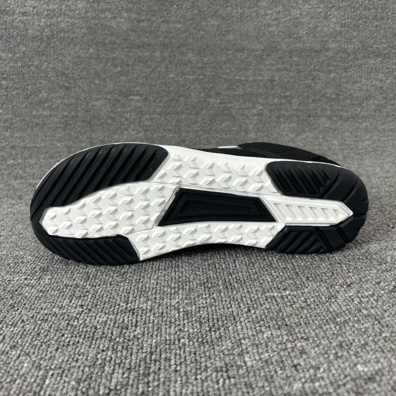 Men's and Women's Professional Table Tennis Shoes Mesh Breathable Badminton Shoes Outdoor Fitness Volleyball Shoes