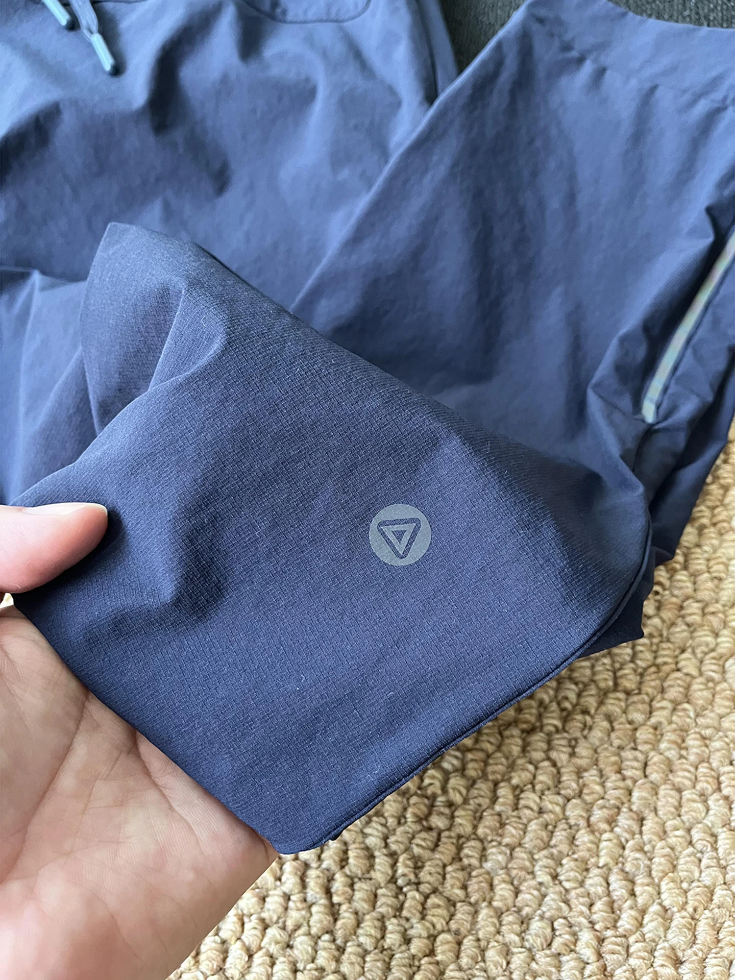 بنطلون رجالي كاجوال للخارج من القماش الناعم مع جيوب كارجو لفصل الخريف، بنطلون مقاوم للماء والرياح والعرق مع سحاب وخصر برباط و...