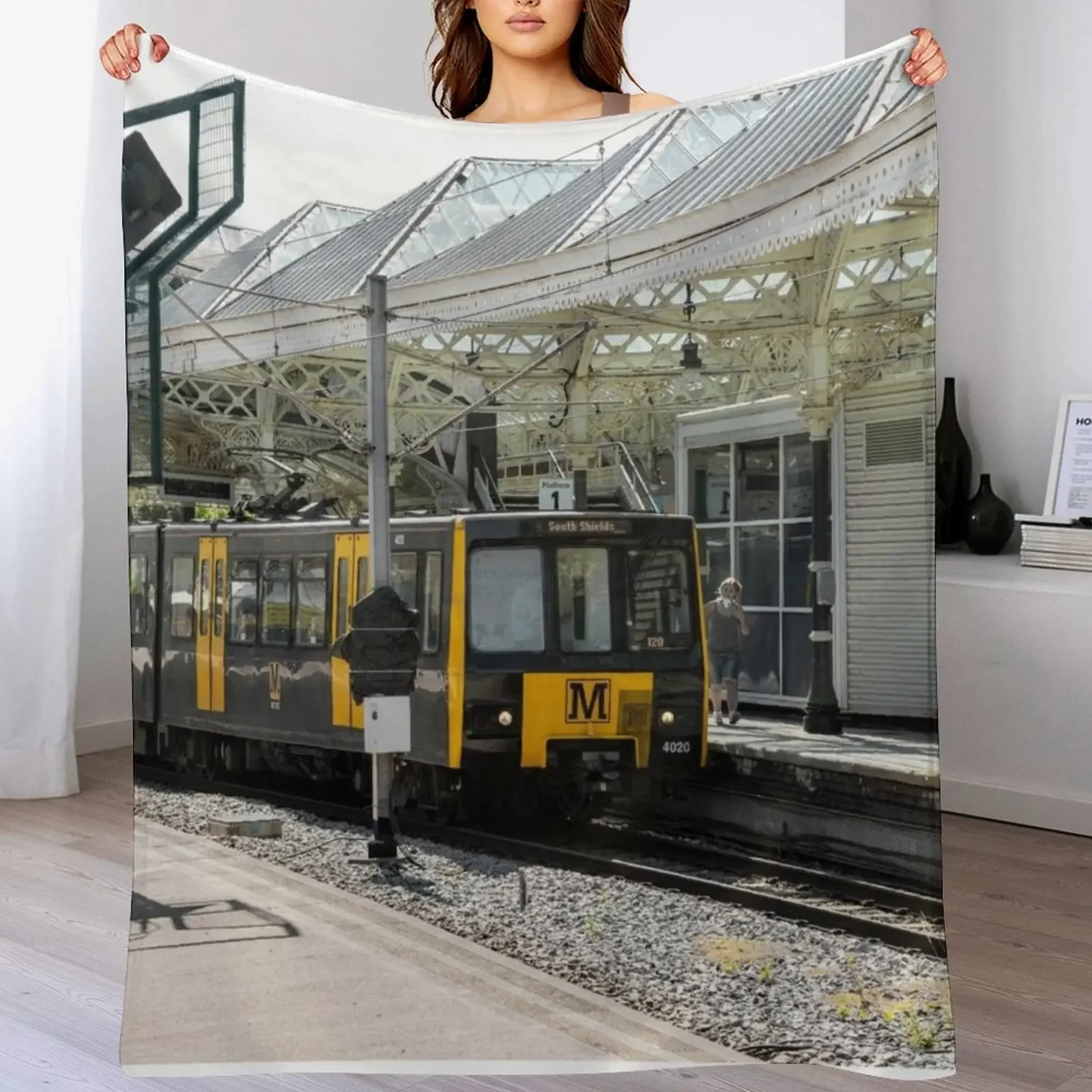 

Tynemouth Metro Throw Blanket Compact Warm Blanket for Car Road Trip