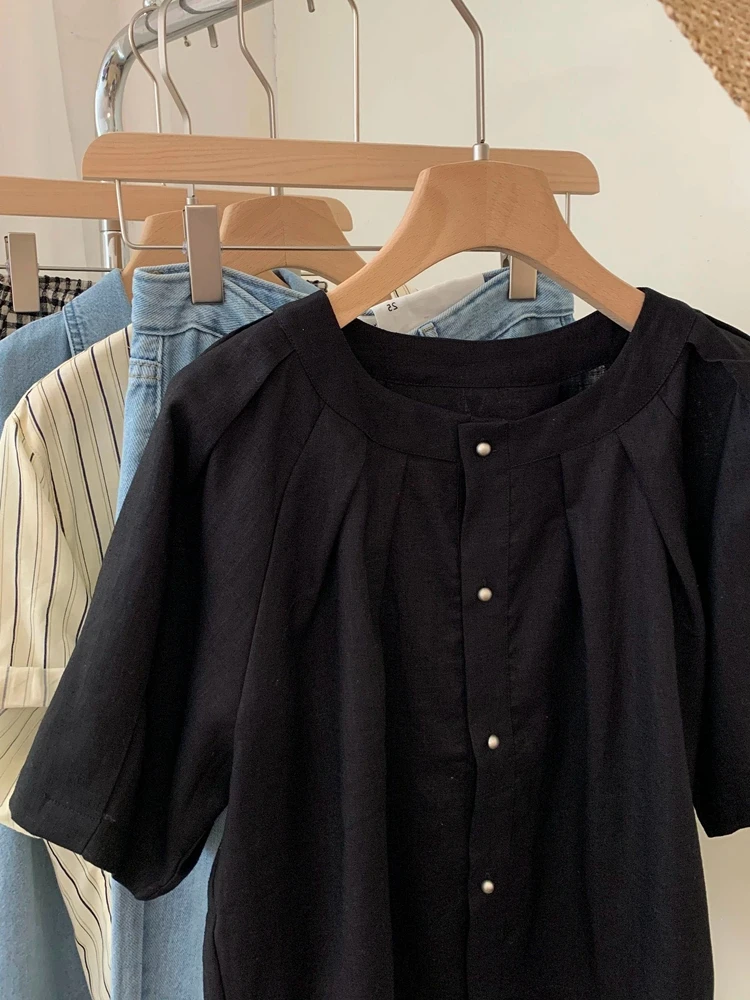 Summer 2026 Women's Black Linen Shirt Single Button Breathable Slimming Top Korean Style Simple Design Fashionable Casual Wear