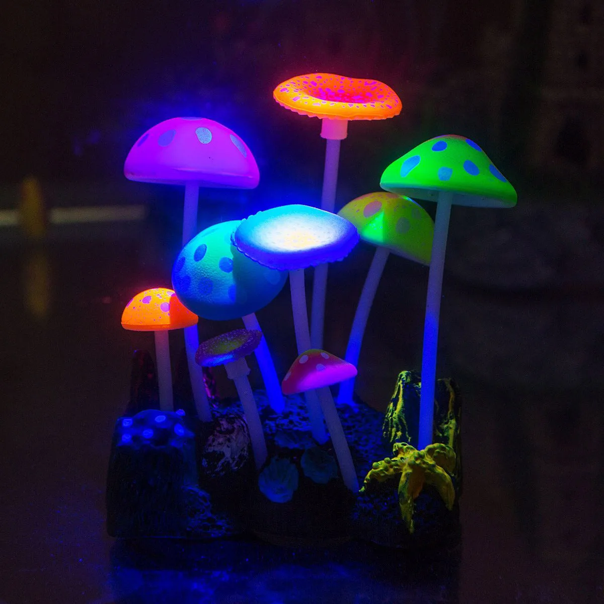 

Glowing Aquarium Mushroom 3D Realistic Silicone Fish Tank Ornament Enhancing Visual Appeal Fresh Salt Water Safe Colorful