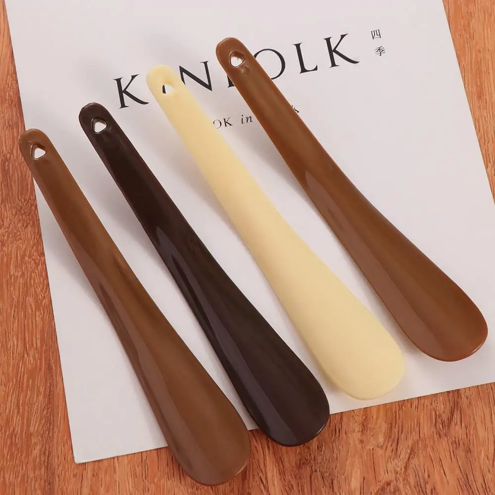 신발 보조 액세서리 7.6 "신발 혼 PP 플라스틱 스푼 모양 신발 리프터 미니 휴대용 게으른 신발 도우미 남자