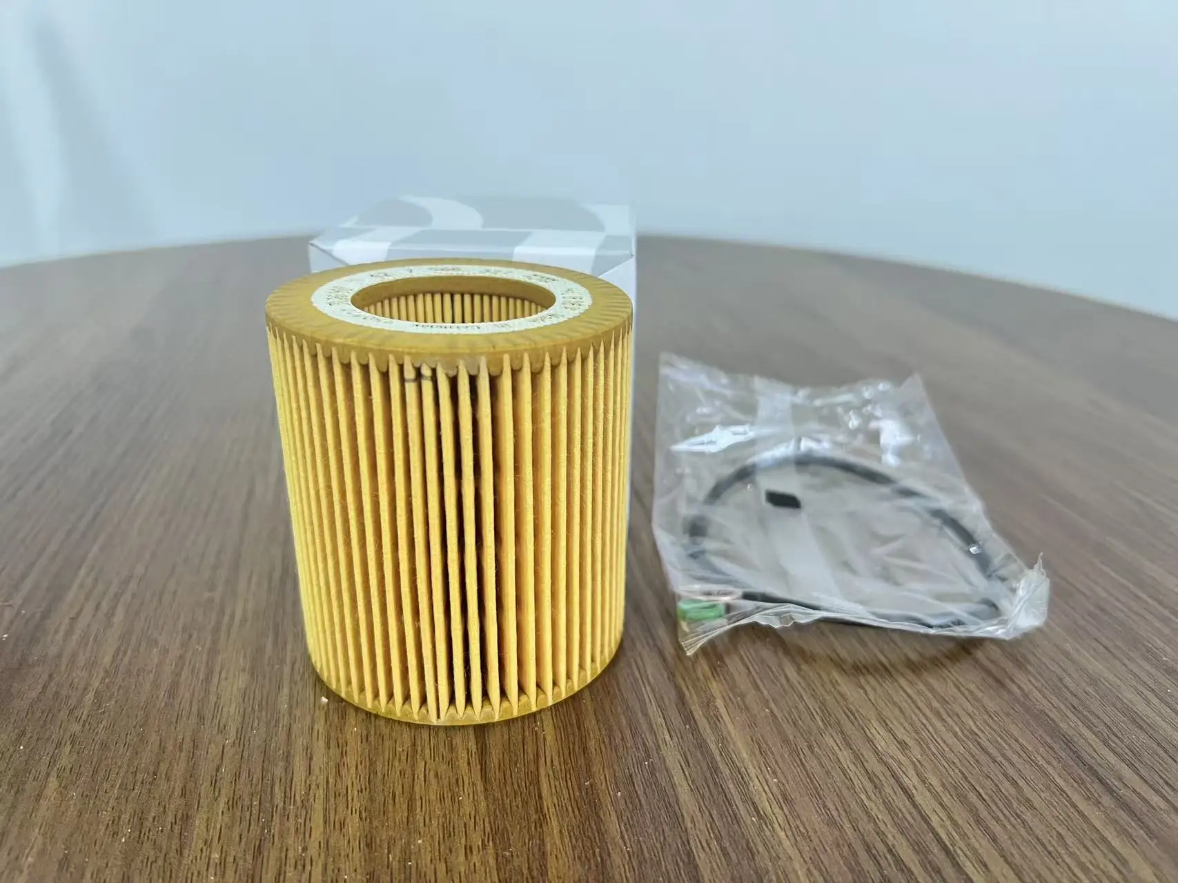 Ölfilter für BMW F12 F13 E63 E64 E66 F01 F02 F22 F87 Z4 E82 E83 E84 F80 F82 F87 F20 E85 E86 E89 E70 E71 F15 F16 E83 F25 F26
