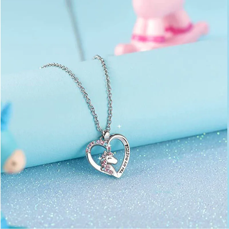 Dream Horse Necklace Pendant Golden Silvery  Hollowed Out Heart Necklace For Women&Men Charm Link Jewelry 2024