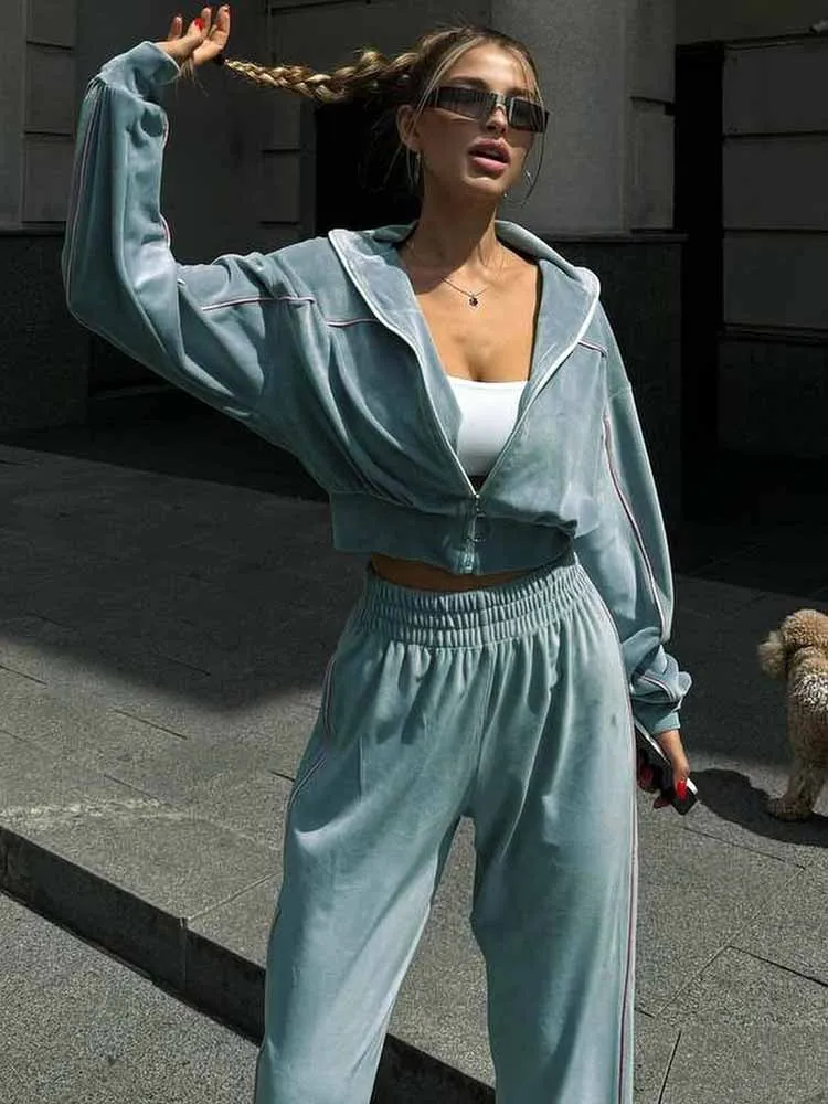 

BKQU Women Sweatshirt Pants Suit Casual Stand Collar Zip-Up Jackets Loose Elastic Waist Pants Set Female 2025 Velvet Tracksuits