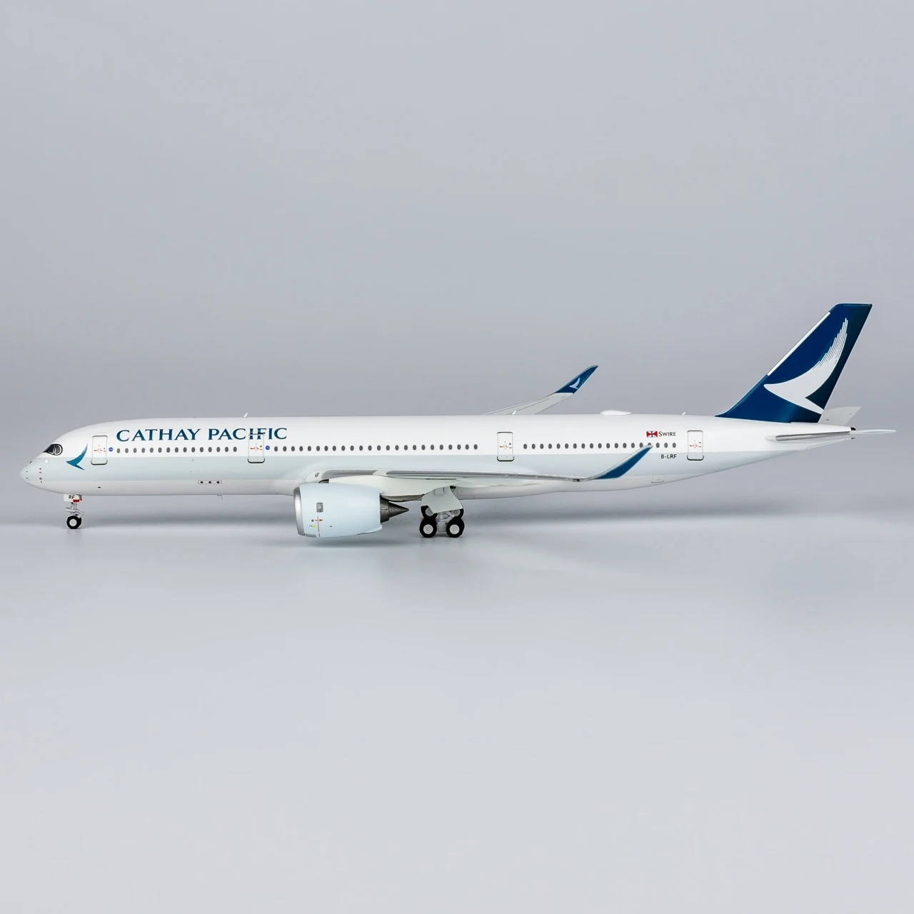 39077 Alloy Collectible Plane Gift NG Model 1:400 Cathay Pacific Airbus A350-900 Diecast Aircraft Jet Model B-LRF