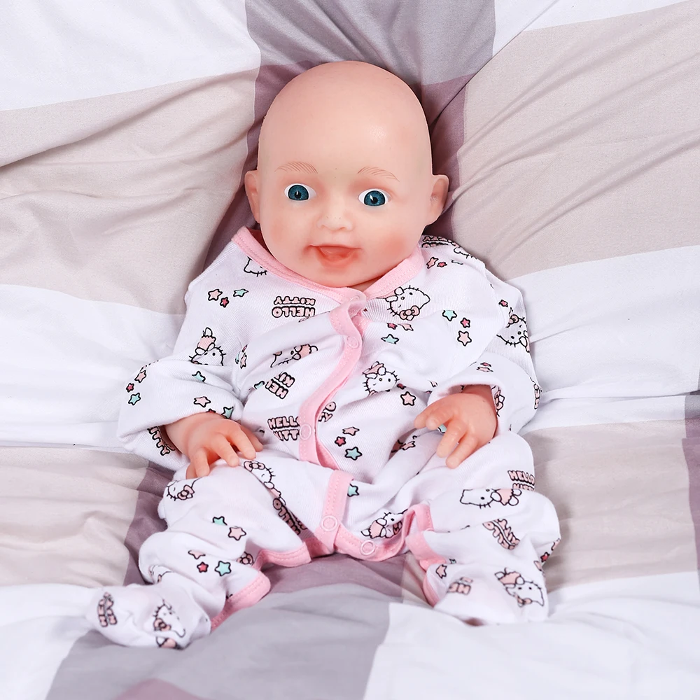 

Realistic 45cm Full Body Silicone Reborn Baby Doll Soft and Lightweight at 2.6kg Ideal Children's Toy for Joyful Laughter Girl