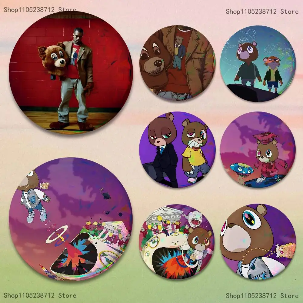 

Rapper K-Kanyes Button Lapel Anime Pin Badges Brooch Jewelry Decoration Gift 25mm 32mm 44mm 58mm 75mm