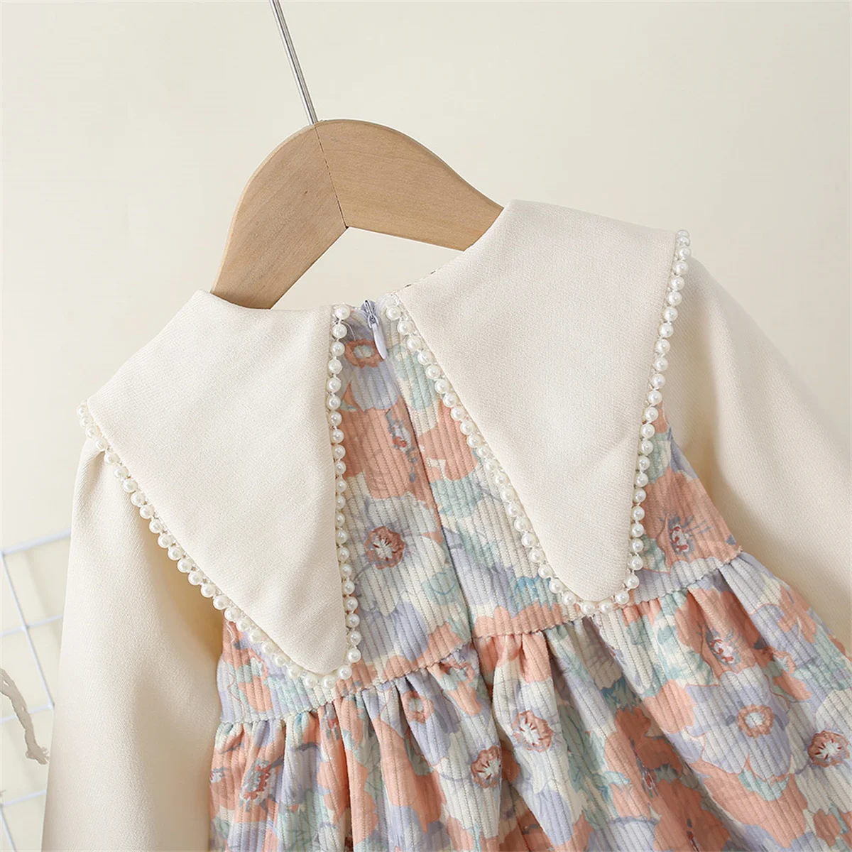 Baby Girl Autumn Long Sleeved Flower Daily Knee Length Dress With Lace Large Collar Stitching For Casual Wear