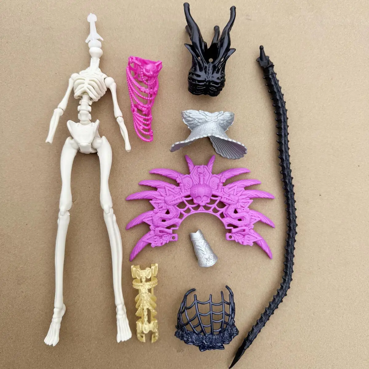 New 1/6 Monsters Doll Clothes Fashion Dresses Skirt Leggings Replacement Hands Arms Alien Ant Tail