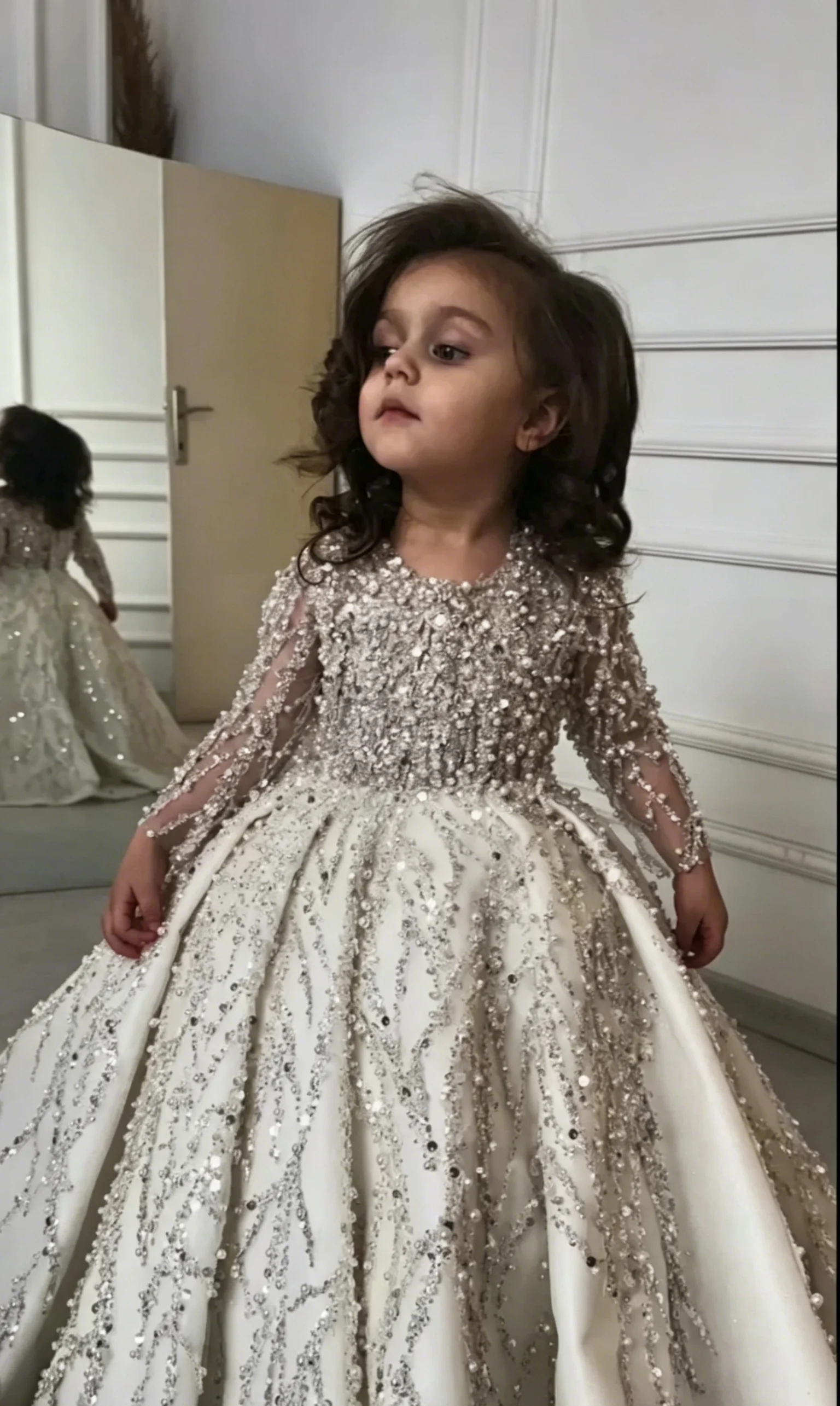 Shiny Flower Girl Dresses For Wedding Full Sleeves Sequin Floor Lenght Kids Party Birthday Dress First Communion Gown Custom image 5