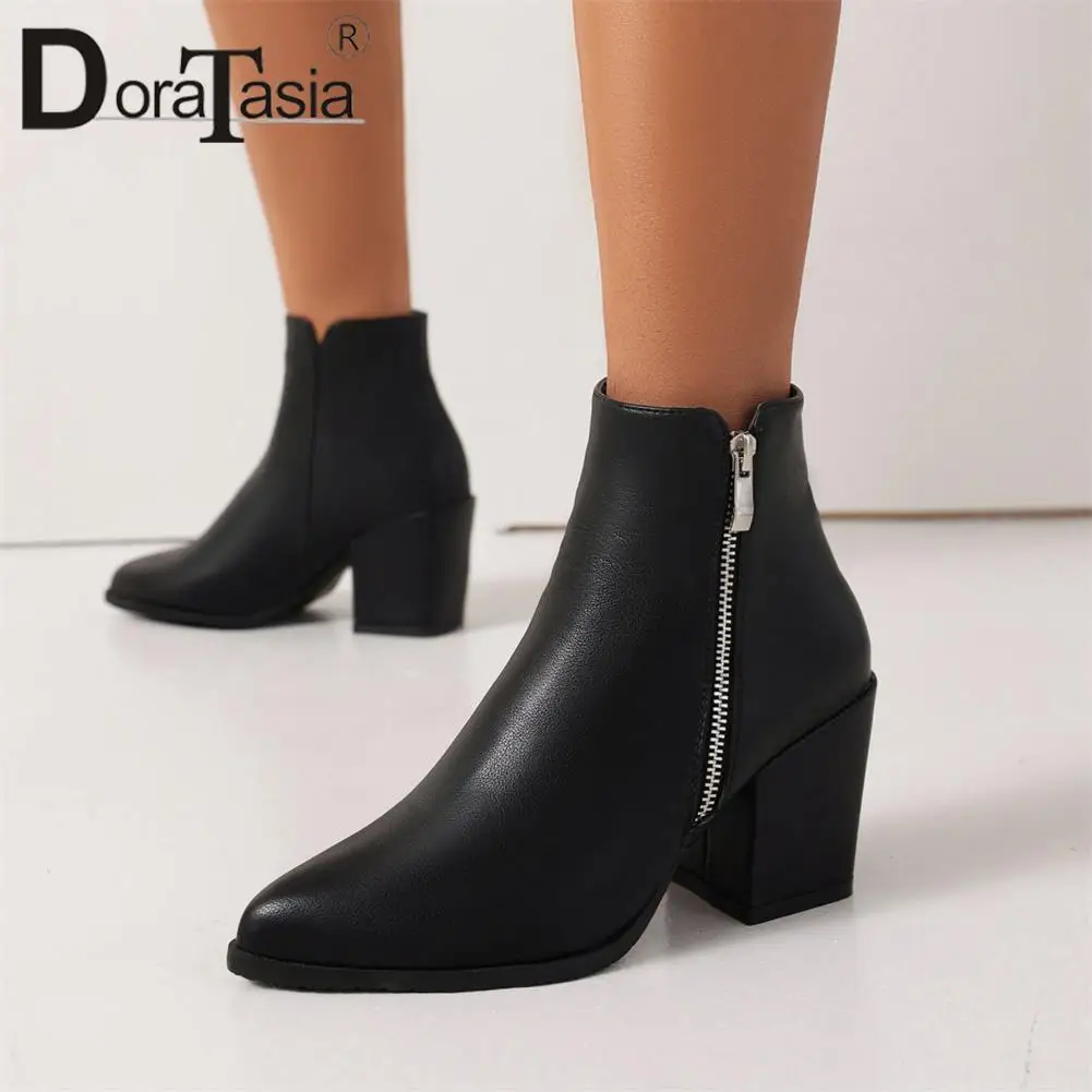 

Big Size 35-43 Brand New Ladies Pointed Toe Ankle Boots Fashion Zip Chunky High Heels Boots Women 2022 Party Office Shoes Woman