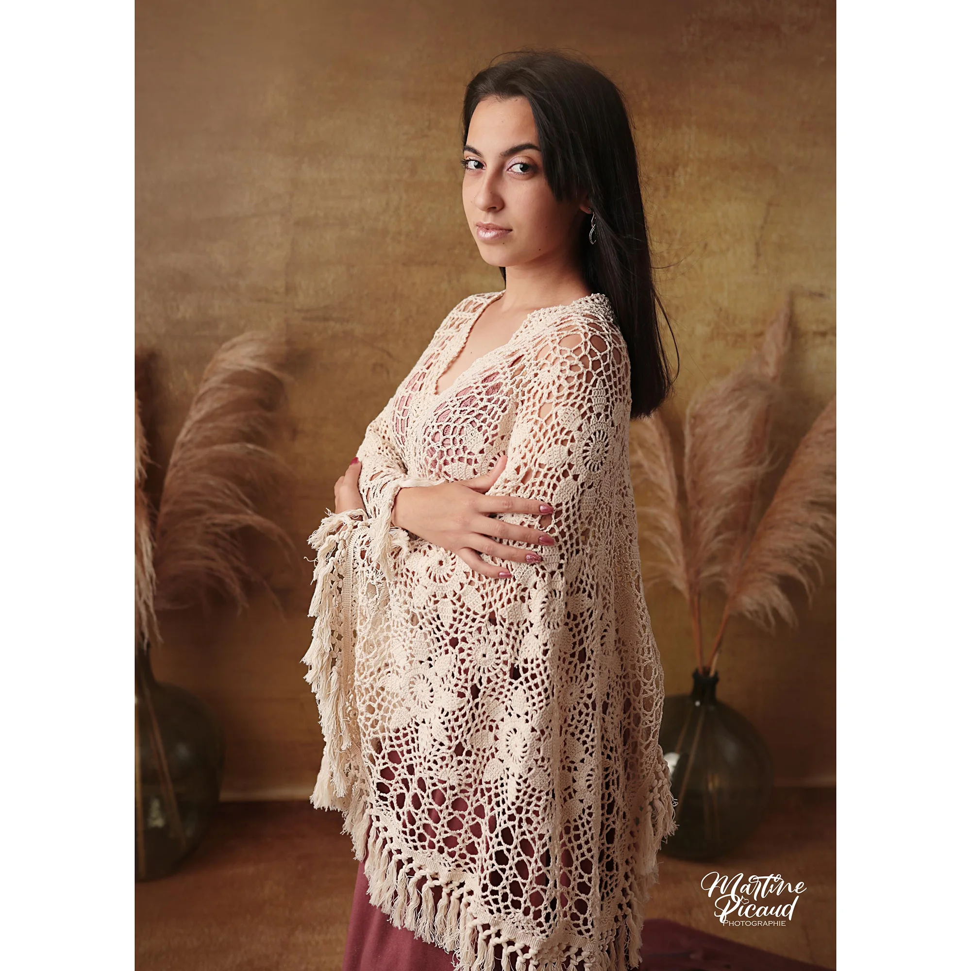 Don&Judy Crochet Lace Cape Velvet Maternity Gown V-Neck Tassel Trim Floor-Length Dress for Pregnancy Photoshoot Bohemian