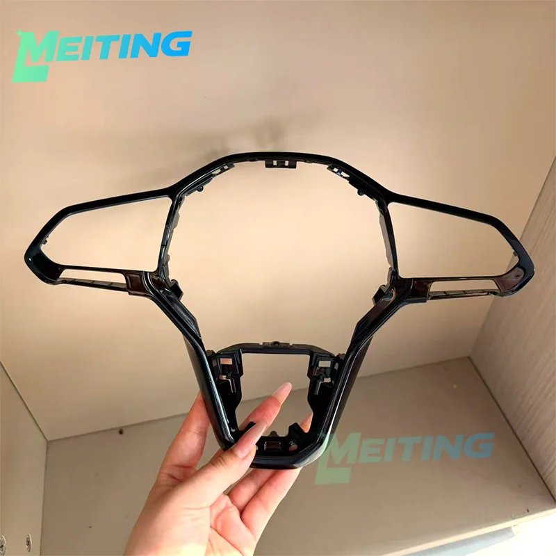 For Volkswagen Golf 8 GTI MK8 steering wheel button frame is painted with paint and the logistics touch buttons are bright black