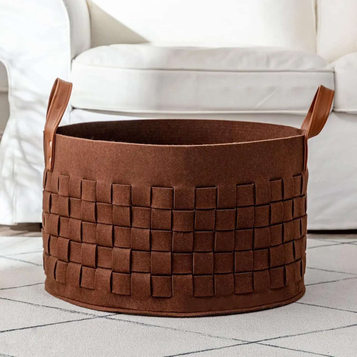 

Большая войлочная корзина для белья с кожаными ручками, 20x20x11.8 дюймов, для одеял, вещей для животных и гостиной, коричневая