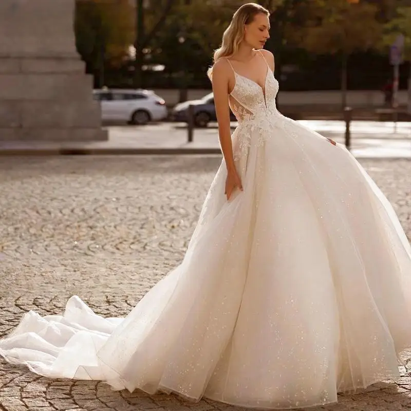 

Romantic Sweetheart Backless Appliques A-Line Wedding Dress 2025 Luxury Beading Spaghetti Straps Princess Bride Gown Customized