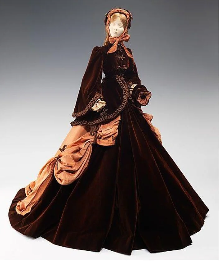 

Бархатное бальное платье в викторианском стиле 1866-х годов с ветром, платье в стиле Скарлетт, исторический театральный костюм для реконструкции