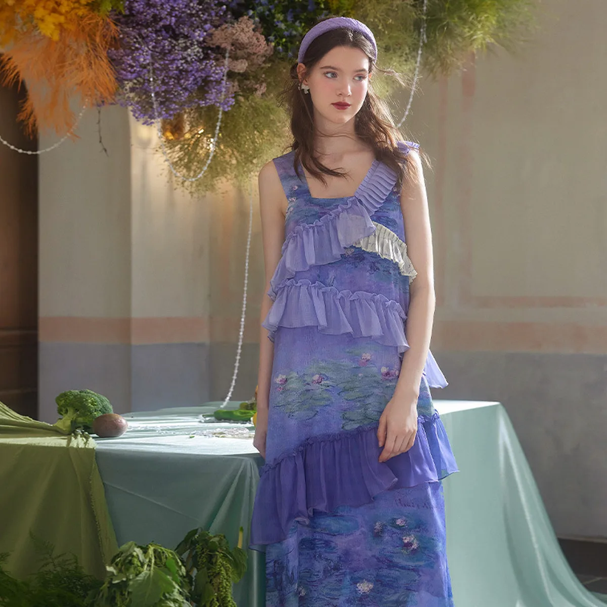 

Monet-Inspired Oil Painting Print Slip Dress