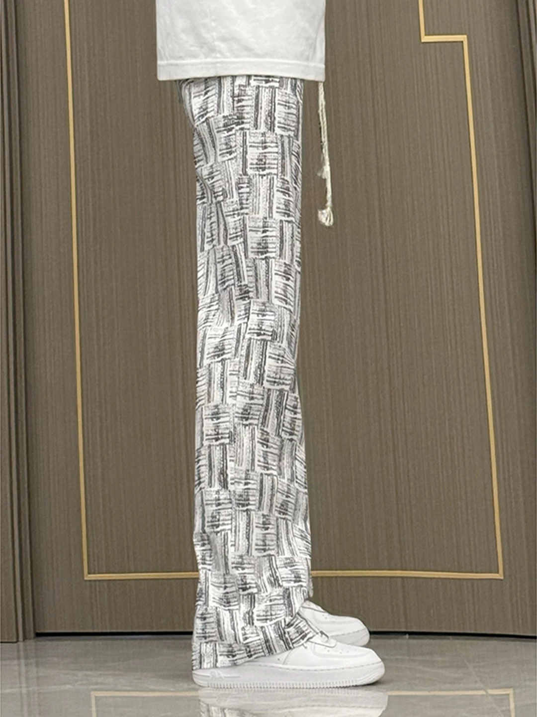 

Cooling Ice Silk Thin Men's Summer Pants American Drape Casual Wide Leg Pants Straight Cut Loose Fit Trousers for Lazy Days