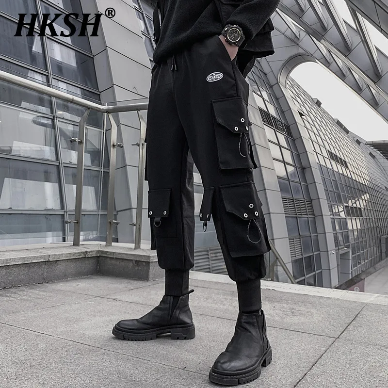 

HKSH Spring New Safari Style Cargo Pants High Street Fashion Tactical Overalls Pockets Men's Tide Dark Techwear Trousers HK0790