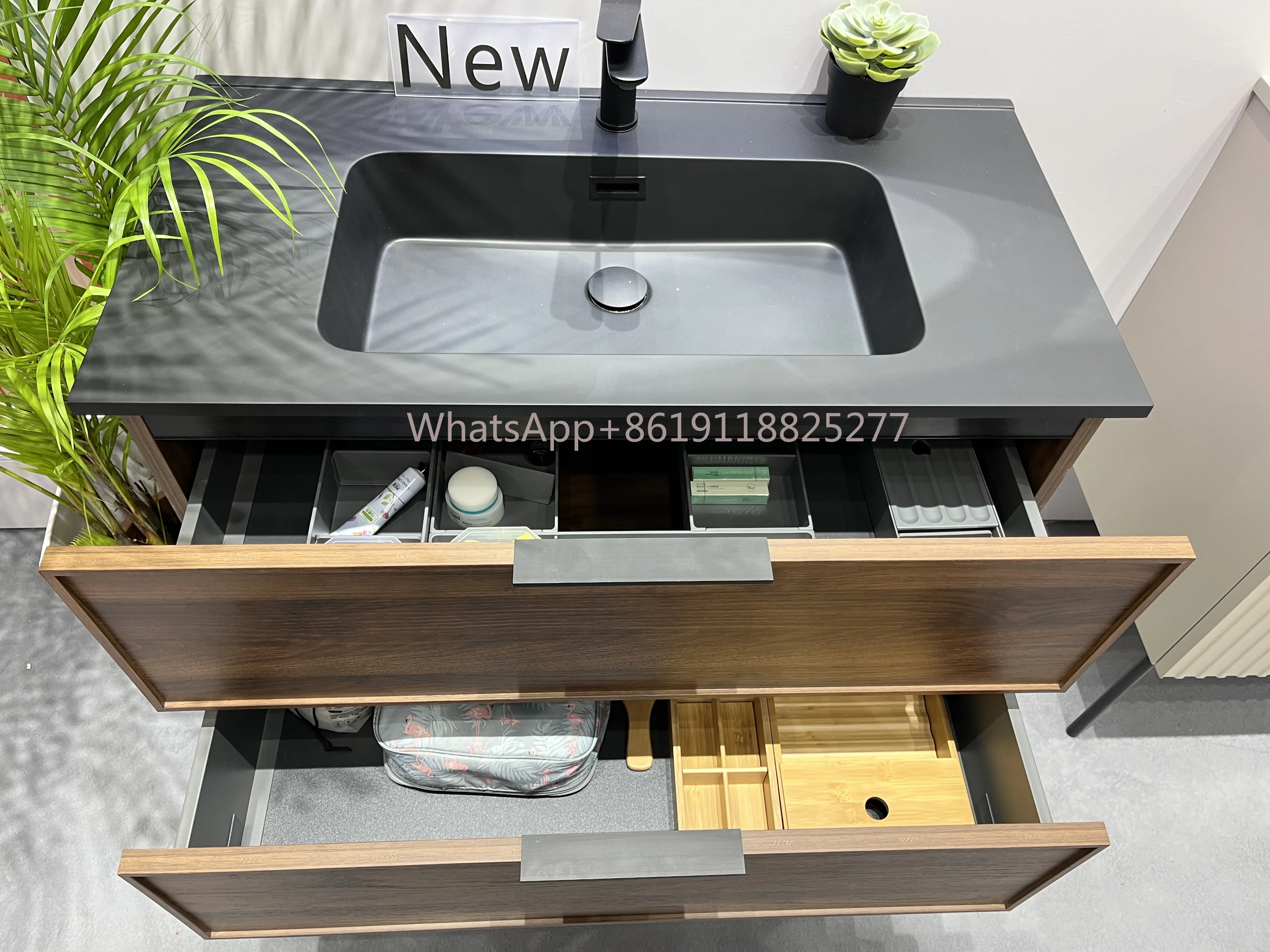 2024 Wood texture nature style bathroom cabinets Goldea canton fair exhibits