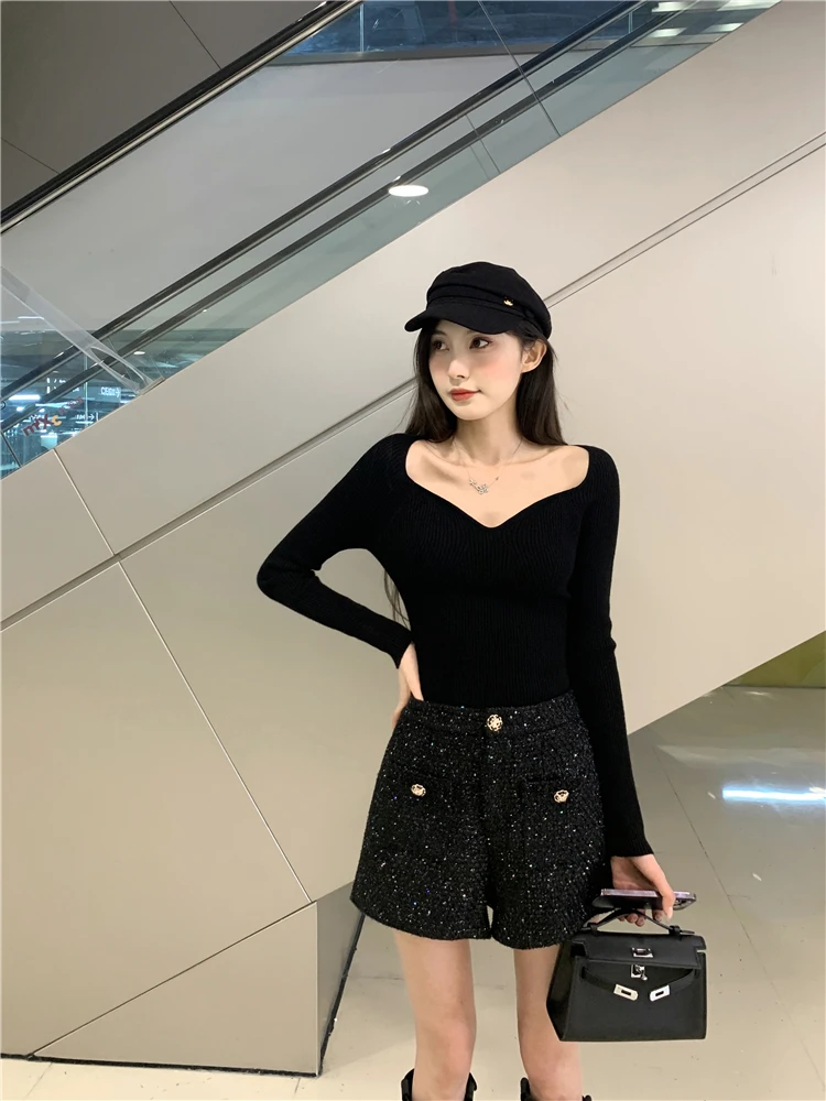

Ananas Bla Square Collar Long Sve Sweater Women's Slim Fit Neline Baring Top Street Sle JIANO FOREVER Brand