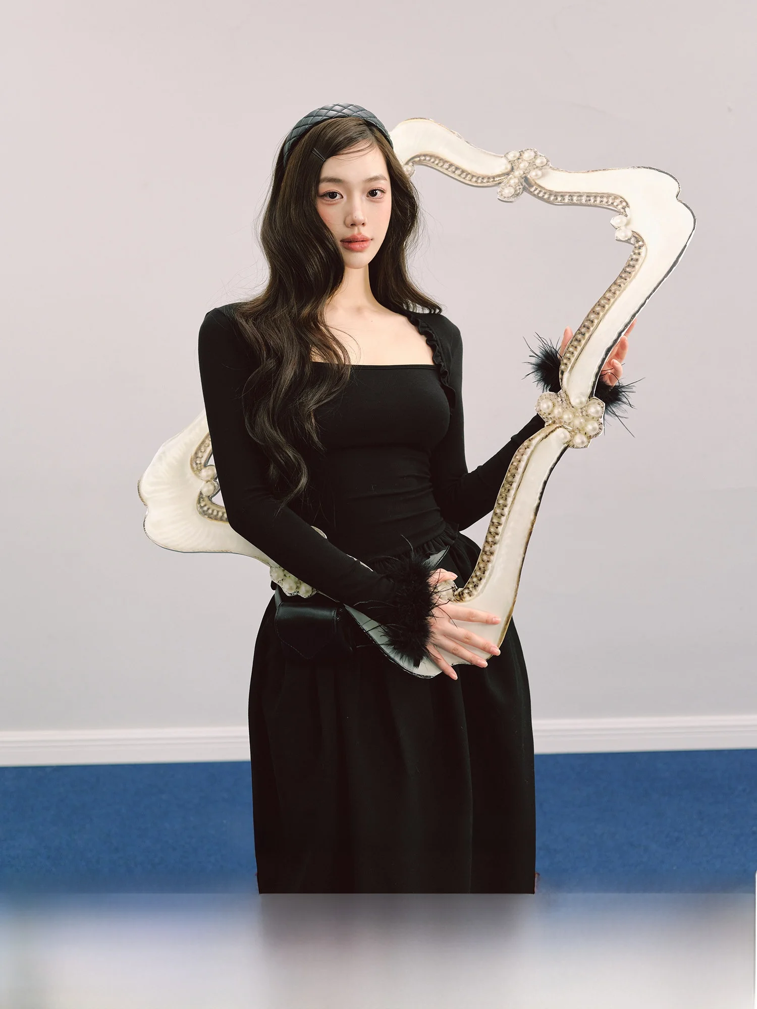 

Женская приталенная футболка La Lune Du Ciel с отстегивающимися рукавами из перьев, повседневная, из смесового волокна, зимняя базовая футболка