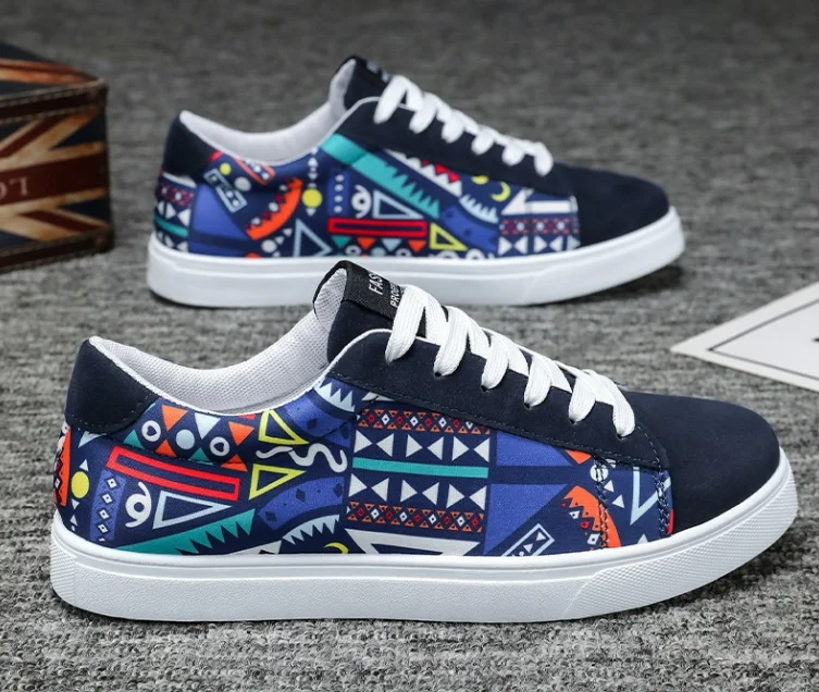 2026 New Canvas Men's Shoes New Spring Breathable Thin Anti Outdoor Casual Fashion Board Shoes One Step Lazy Shoes For Youth