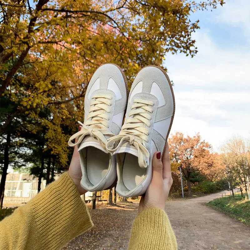 

Men's and Women's Walking Casual Shoes Flat-Soled Comfortable and Versatile Unisex Hiking and Walking Casual Shoes