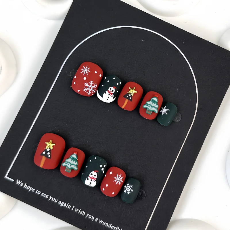 New Christmas Nails Art Press-On Nails Set Short Squre Nail with Holiday Elements Removable Santa&Snowflake Pattern Manicure Kit